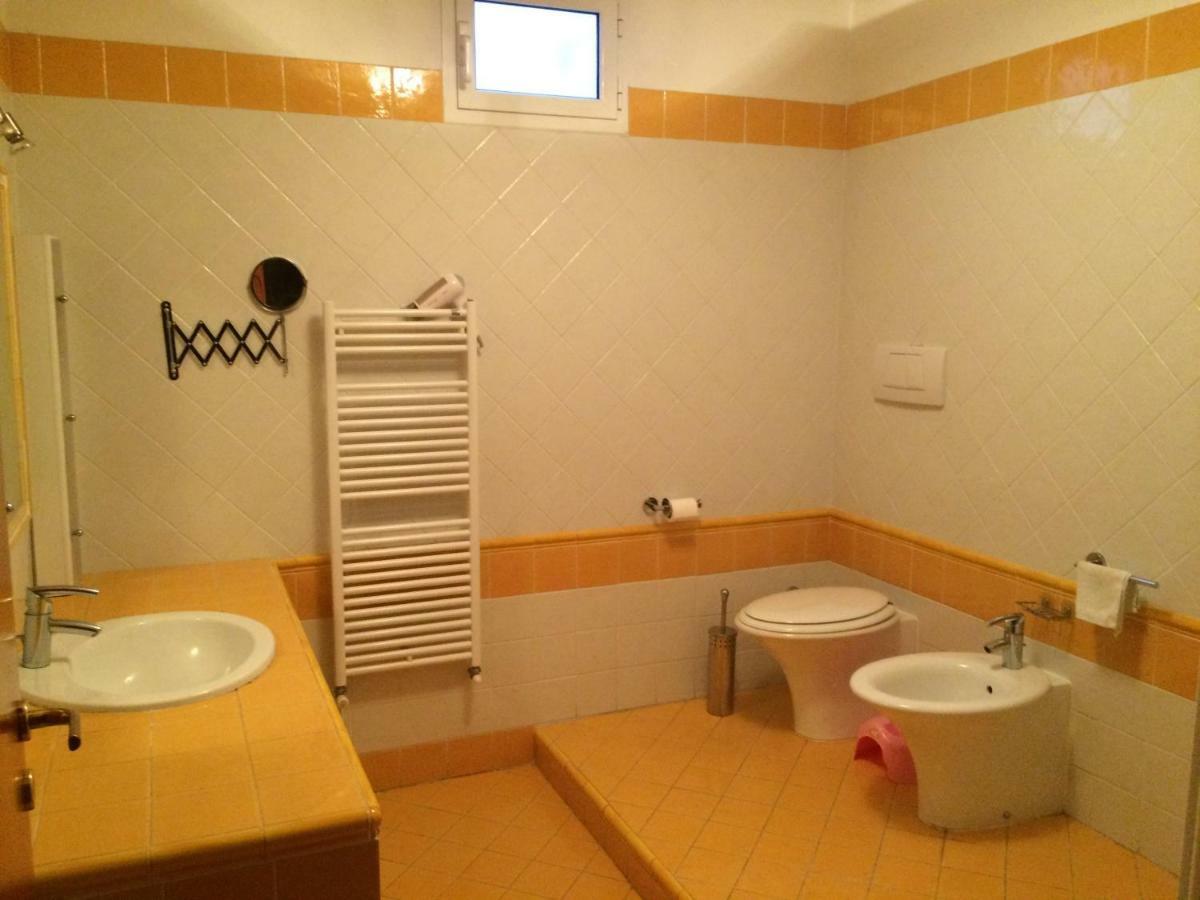 Villa Con Piscina A Imperia, Italy Luaran gambar