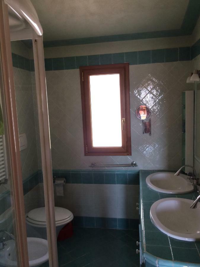 Villa Con Piscina A Imperia, Italy Luaran gambar