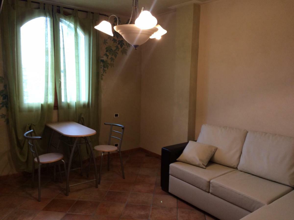 Villa Con Piscina A Imperia, Italy Luaran gambar