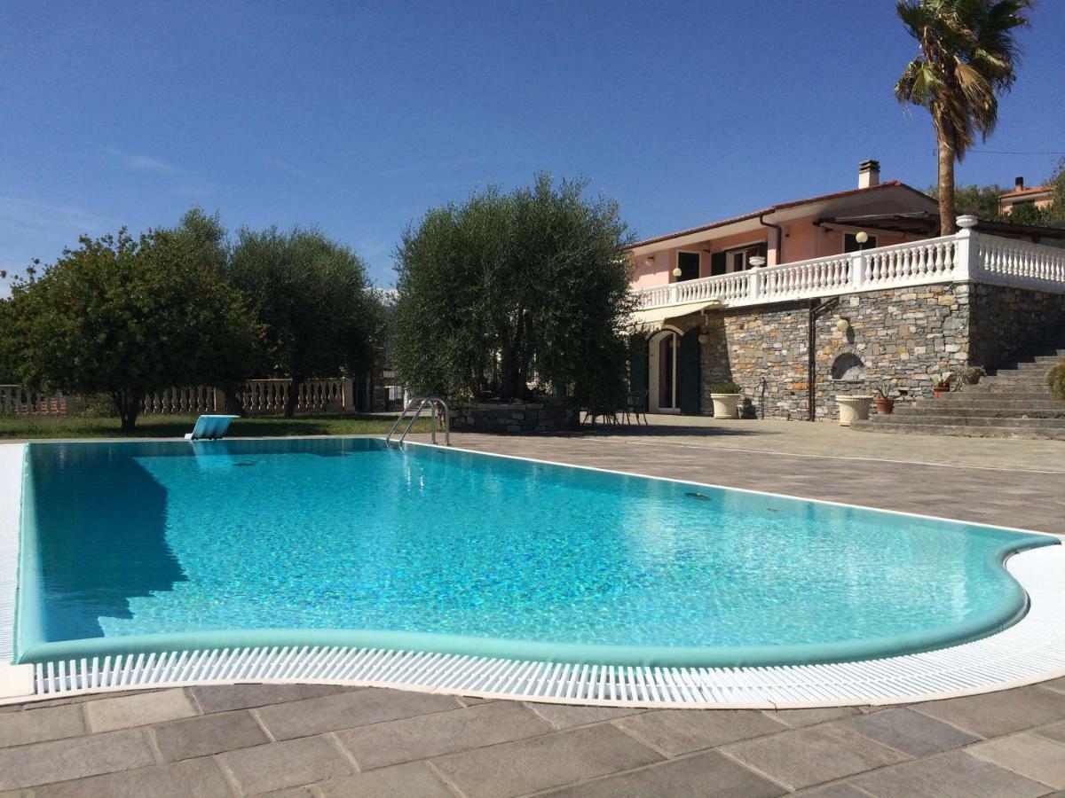 Villa Con Piscina A Imperia, Italy Luaran gambar
